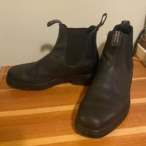 Blundstone boots in good condition